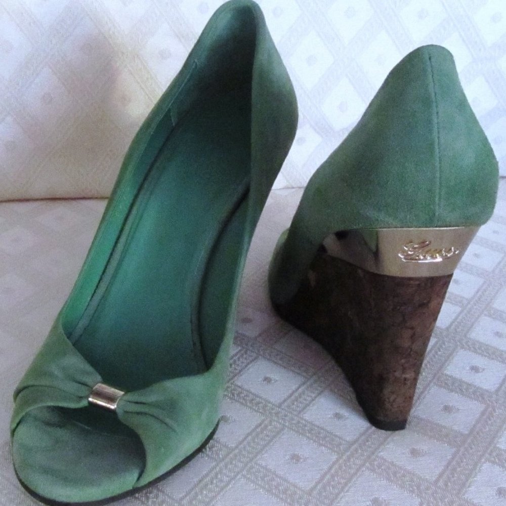 GUCCI AUTHENTIC SUEDE WEDGE SHOES